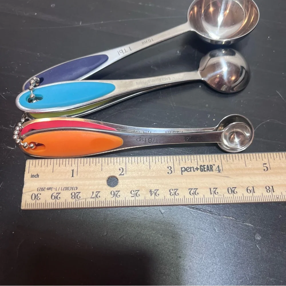 Endurance 18/8 Stainless Steel Measuring Spoons Set of 5 with Color Coded Grips - Picture 5 of 12